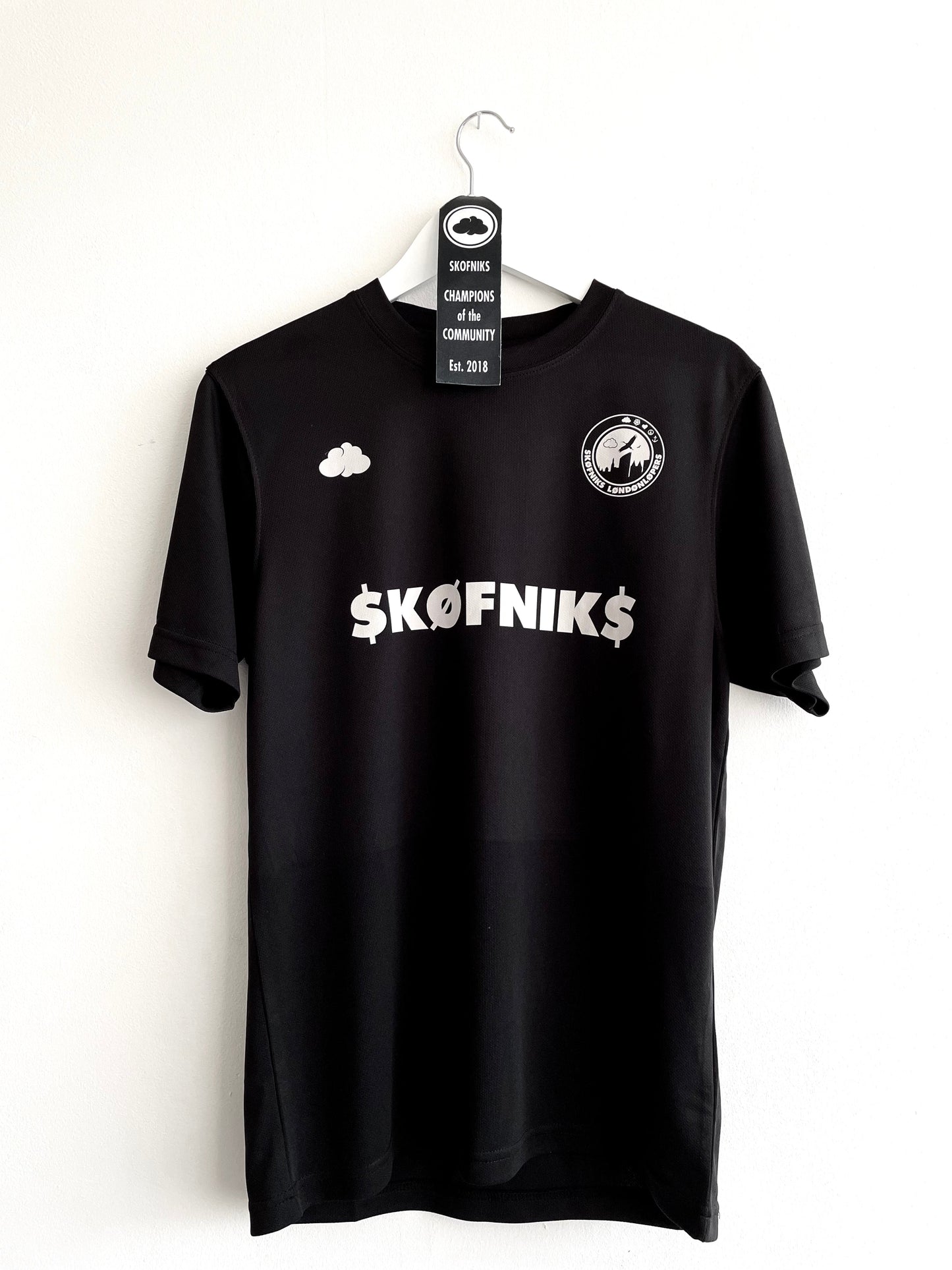 Skofniks Jersey Black on Hanger