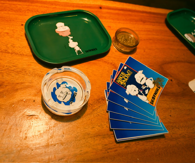 Skofniks - Ziplocked Veggies Rolling Tray